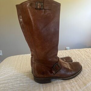Frye Veronica Leather boots